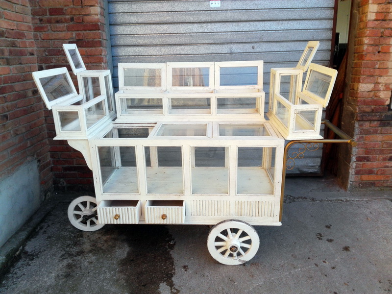 carro puesto venta ambulante vitrina madera cristal 87-112-203x174-217x52-72-103 1u